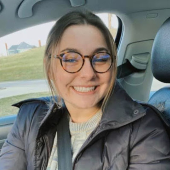 Meet your Posher, Emma - Picture 1 of 1